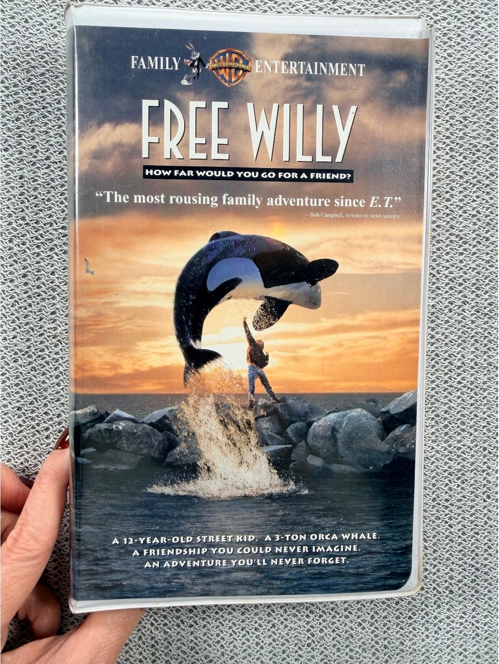 Free Willy VHS Tape Family Entertainment Movie